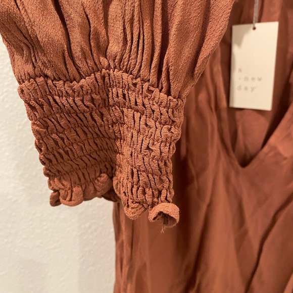 Woman’s long sleeve pop-over top. A new day- blush color - Picture 3 of 4